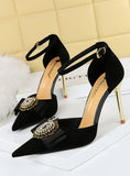 RETRO HIGH HEEL SUEDE POINTED RHINESTONE METAL BOW SHOES