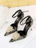 SHALLOW-MOUTHED POINTED PEARL FLOWER SANDALS