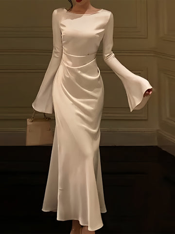 Elegant White Bell-Sleeve Dress