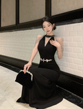 Elegant Sleeveless Black Dress with Sparkling Shoulder Details