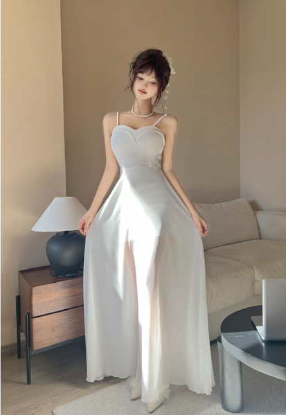 Elegant Sweetheart Neck White Chiffon Spaghetti Strap Maxi Dress