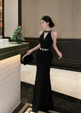 Stylish Sleeveless Black Dress with Sparkling Belt and Cut - out Neck