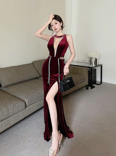 Stylish Sleeveless Plunging Red Velvet Dress with Side Slit