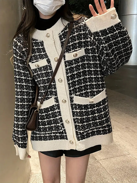 Preppy Plaid Pattern Button Up Pocket Cardigan Jacket